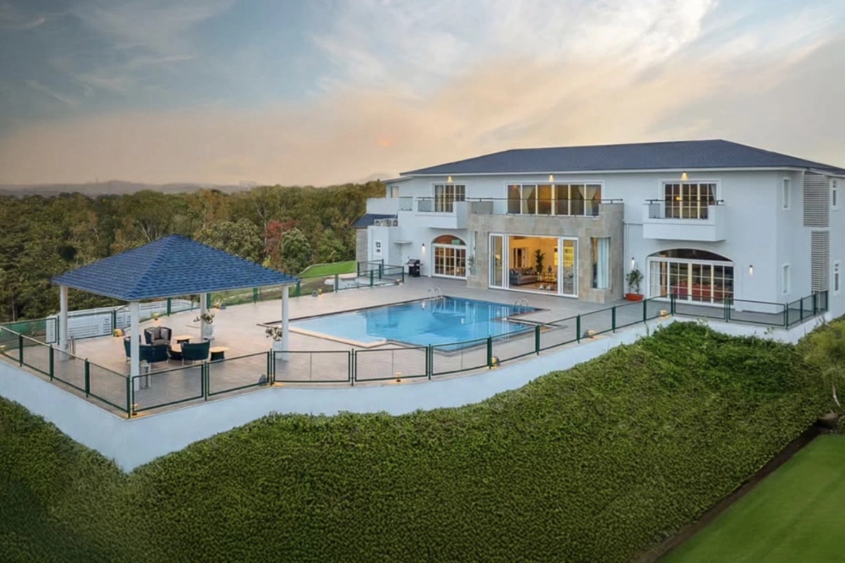 Индийский эксперт по винам и первая в стране обладательница титула Master of Wine Сонал Холланд открыла винный шато The Holland House в городе Нашик