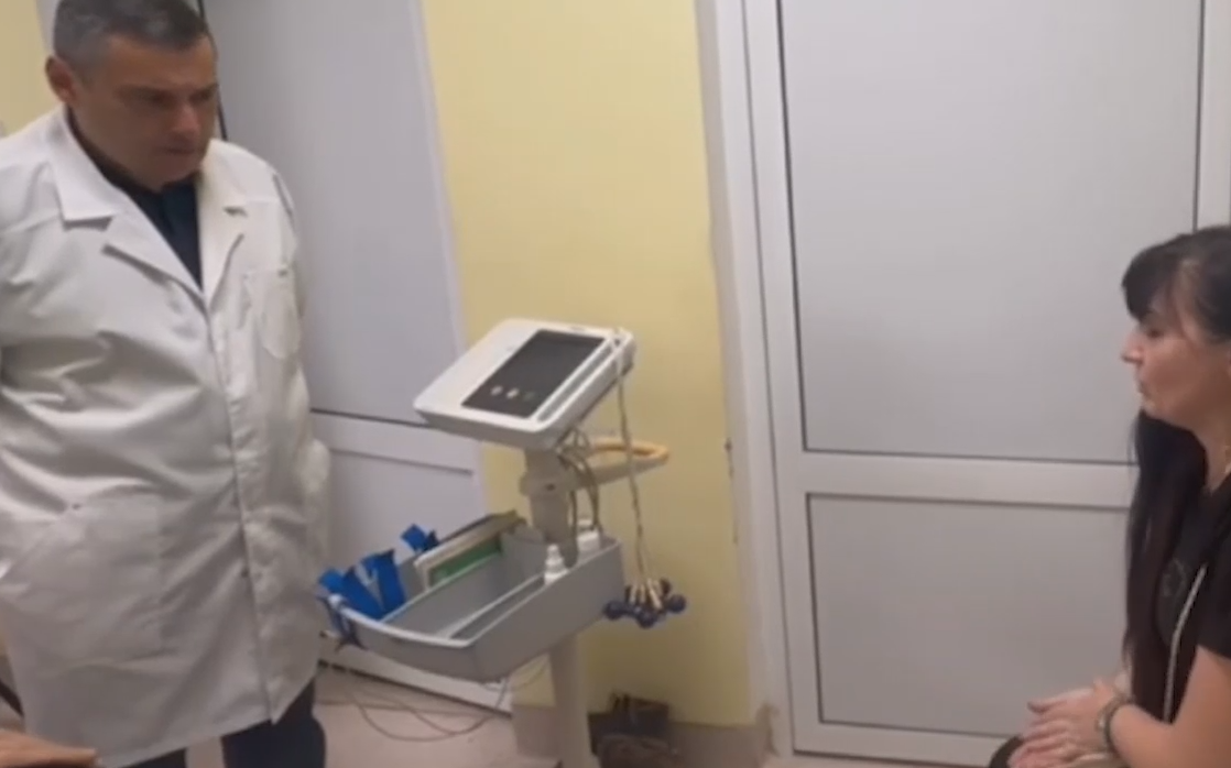 Хинштейн рассказал о состоянии пострадавших при ударе ВСУ по пляжу Курска