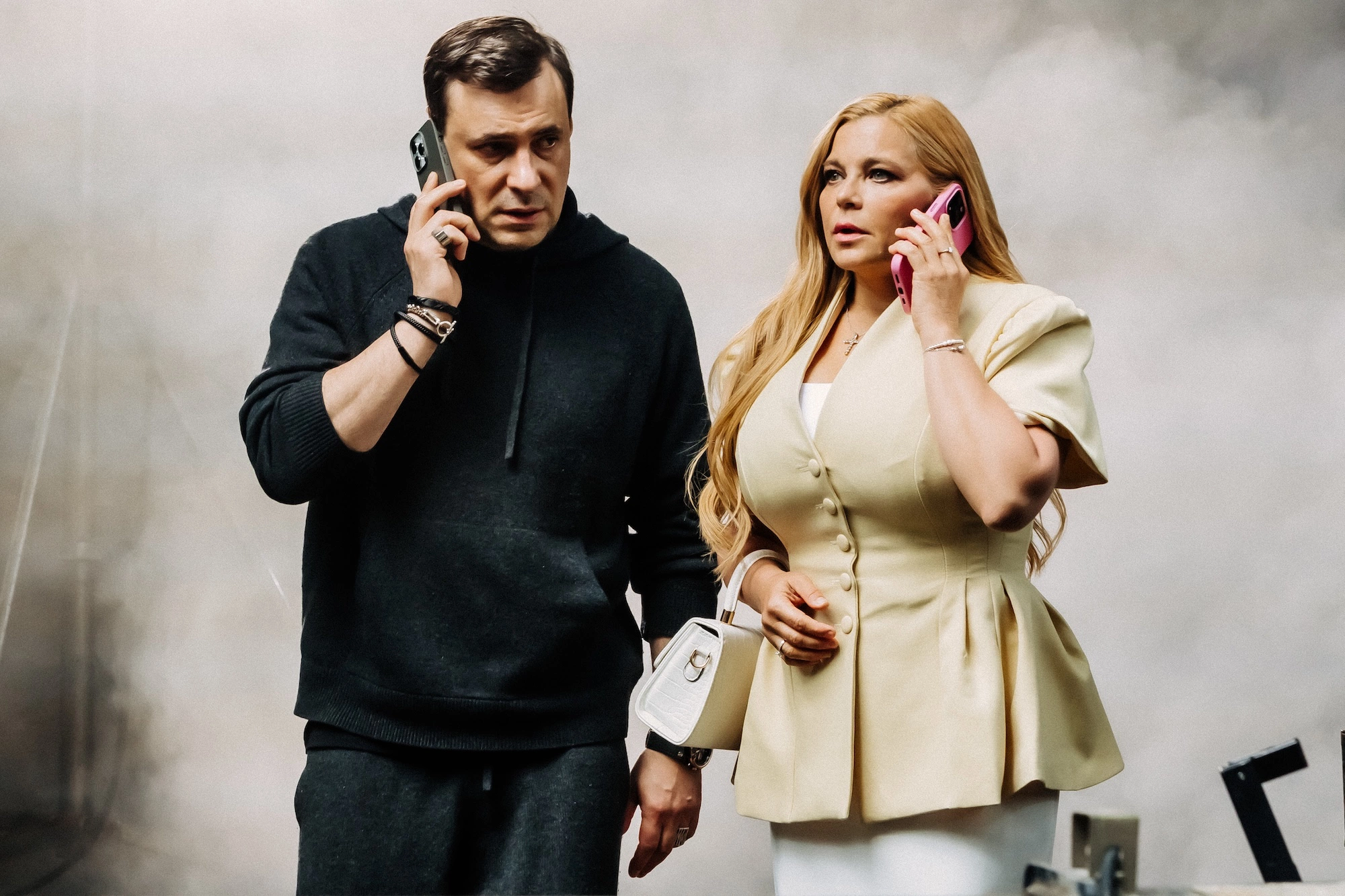 Евгений Цыганов и Ирина Пегова. Кадр со съемок комедии «Человек, который смеется»