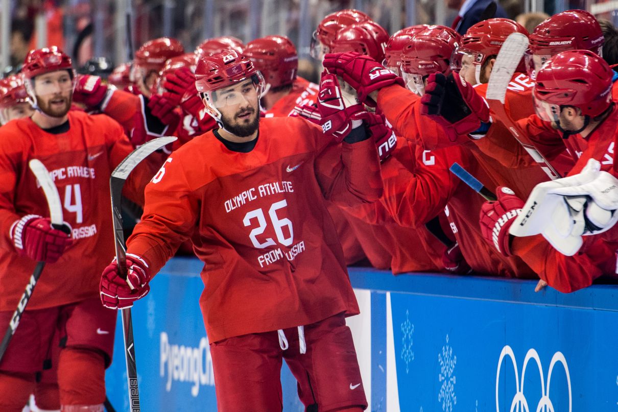 Радость российских хоккеистов после первой шайбы