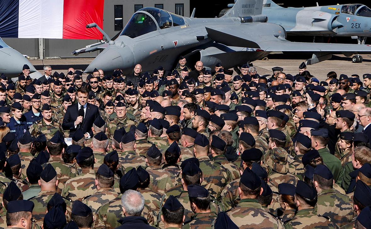 Ludovic Marin / Reuters