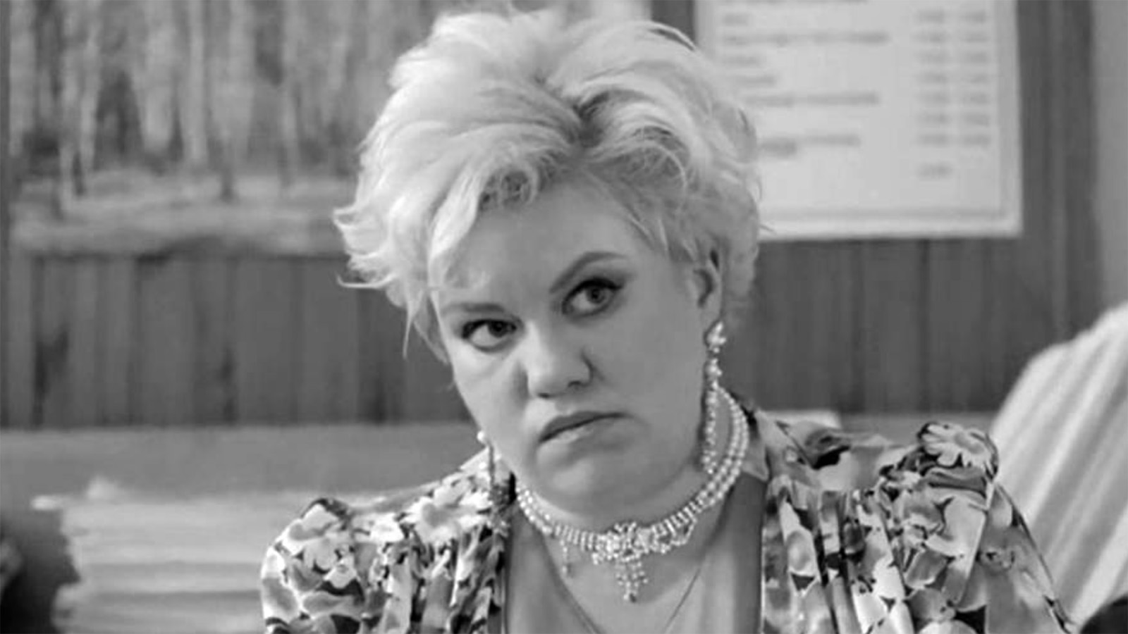 Кадр из сериала «Другие»