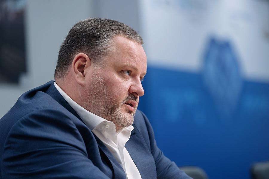 Антон Котяков