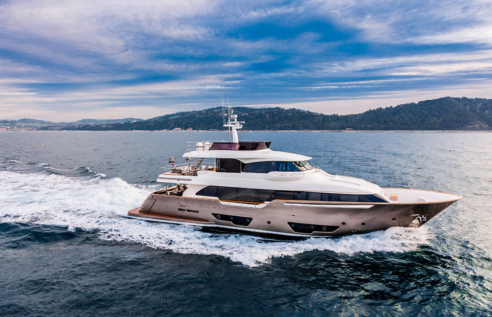 Custom Line Navetta 37,&nbsp;Ferretti Yachts
