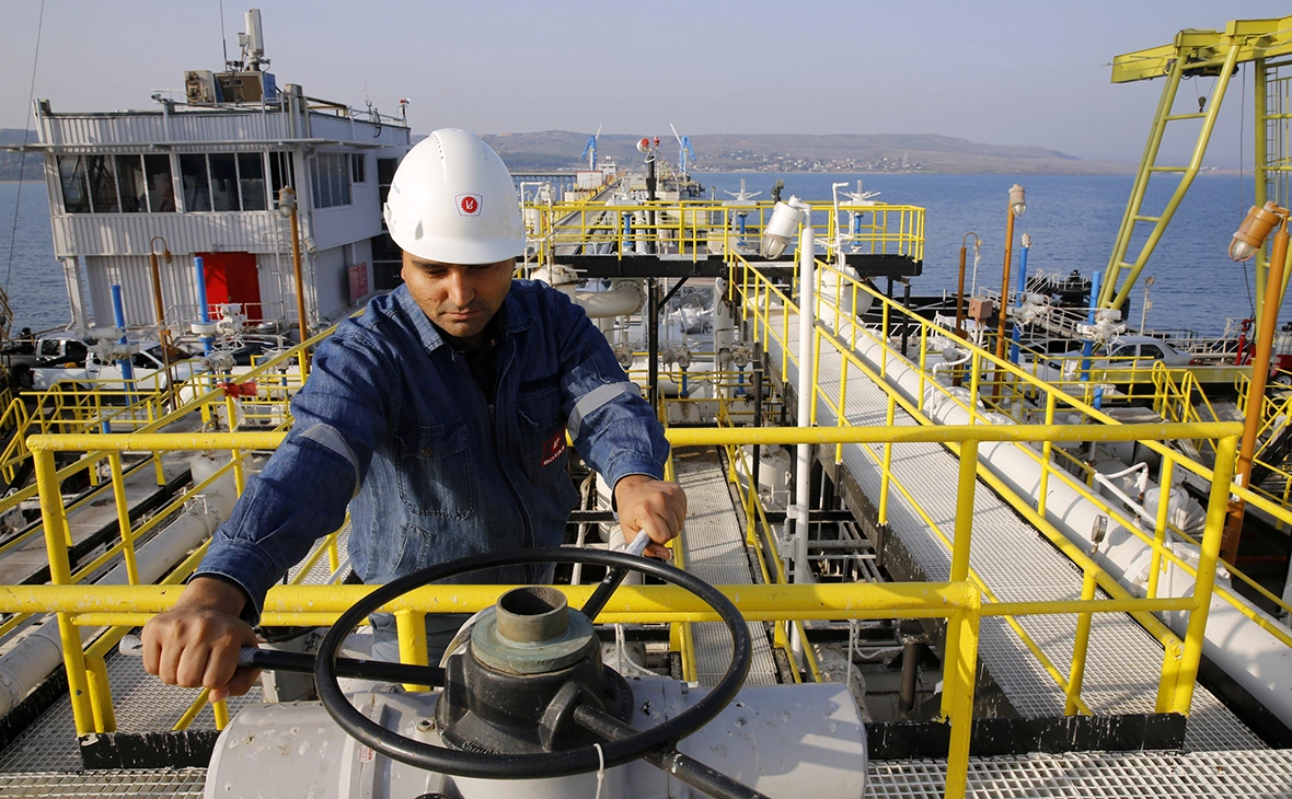 Umit Bektas / Reuters