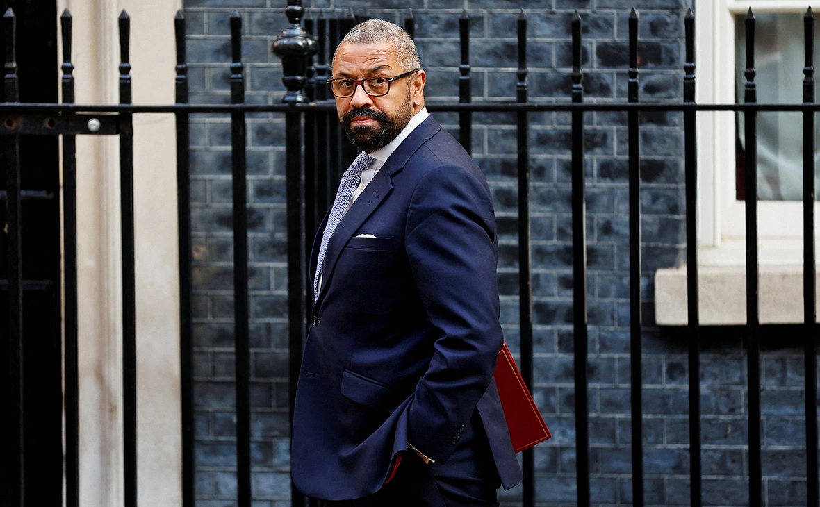 Peter Nicholls / Reuters