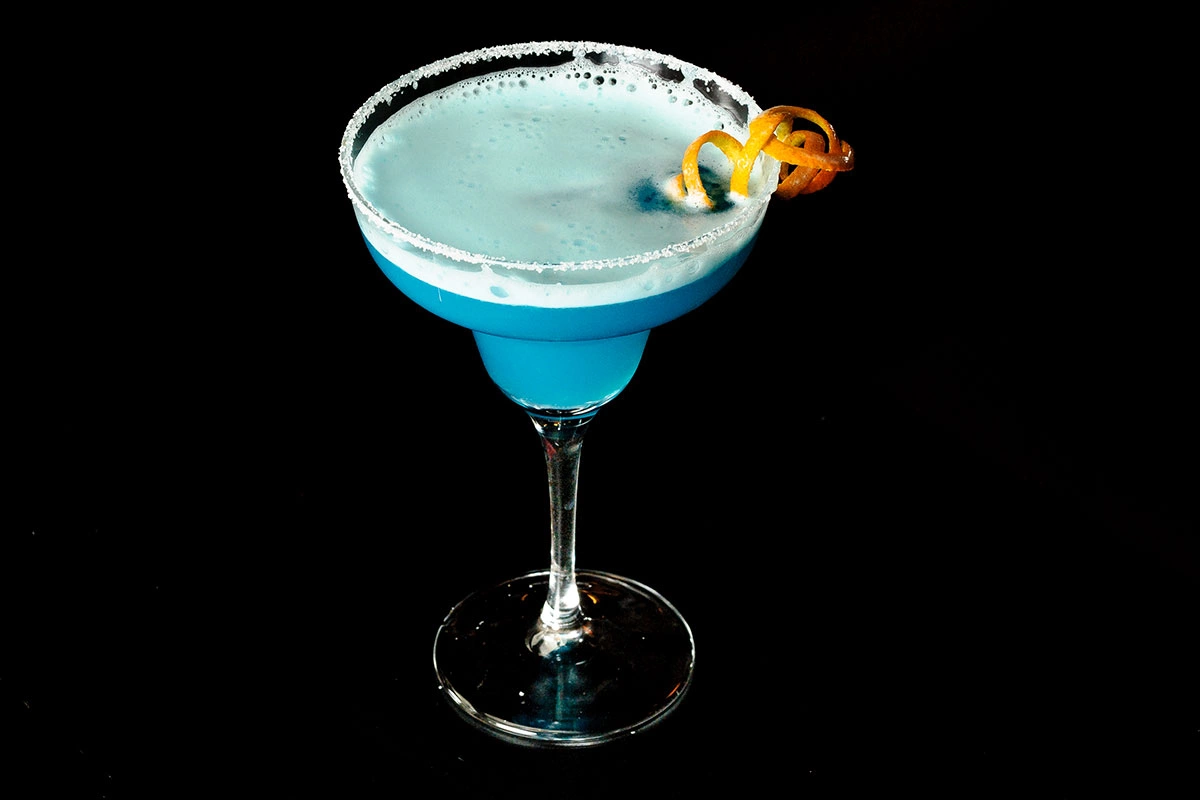 Коктейль Blue Lady