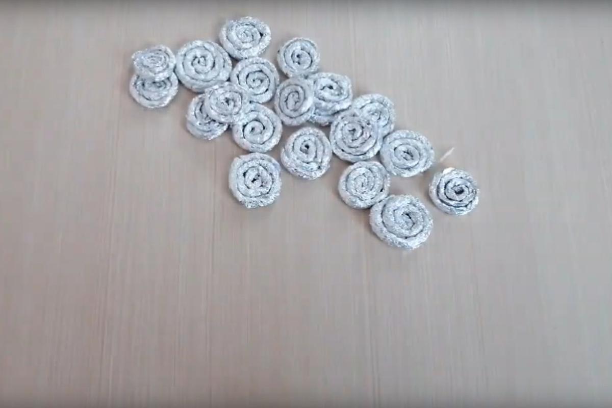 Как сделать новогодний шар из фольги