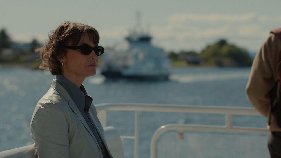 Кадр из фильма &laquo;Мать-одиночка&raquo;