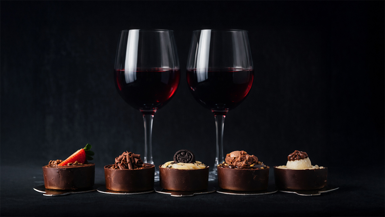 #простыевопросы: какие вина сочетаются с конфетами?