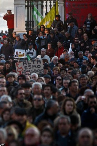 В Лиссабоне прошел стотысячный митинг против мер жесткой экономии