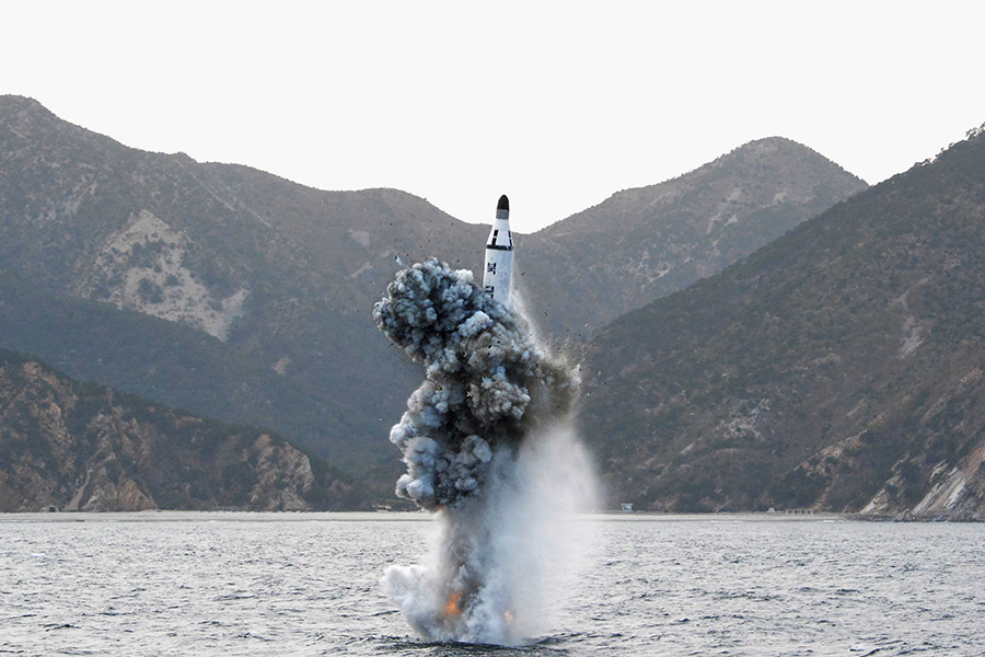 Ракета подводного пуска «Пуккыксон-2» во время испытаний. Радиус действия — около 2 тыс. км