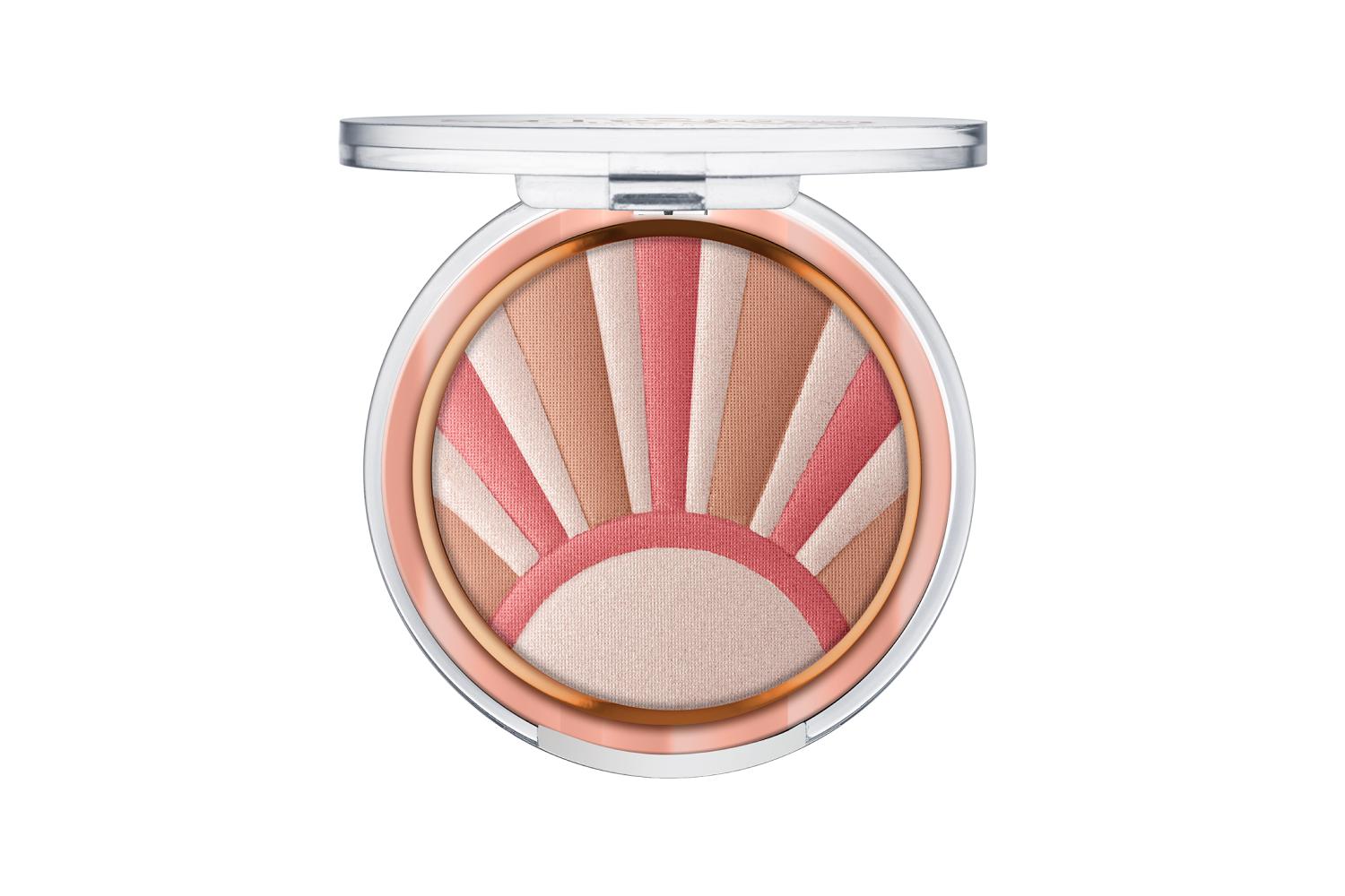 Подсвечивающая пудра Illuminating powder, оттенок 01 Kissed by the light, Essence, 349 руб. (&laquo;Подружка&raquo;)