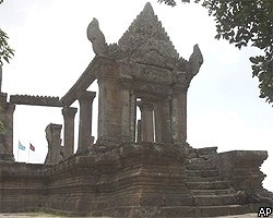 На границе Таиланда и Камбоджи возобновились бои за древний храм