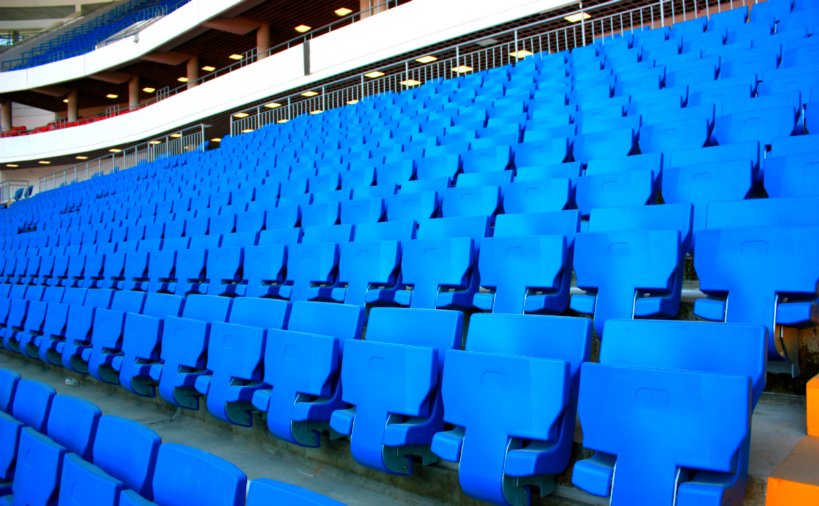 Во время проведения ЧМ-2018 стадион будет вмещать 45 тыс. зрителей, после окончания турнира &ndash; 38 тыс. Это станет возможно за счет установки временных сидений, которые будут использоваться в ходе мундиаля.