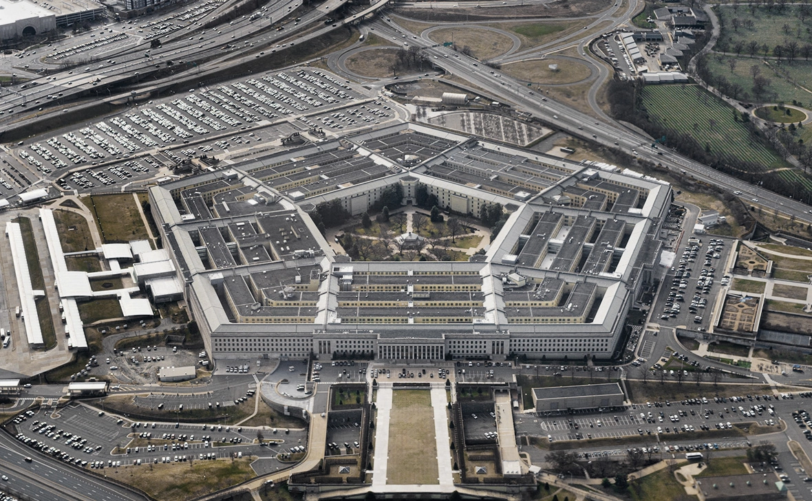 Joshua Roberts / Reuters