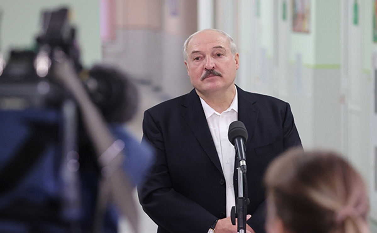 Переболевший COVID-19 Лукашенко решил не делать прививку