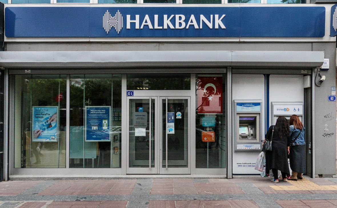 Турецкие банки исключили предписание остановить работу с картами Мир