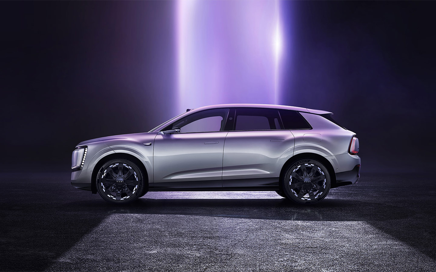 AUDI E7X по своим габаритам оказался крупнее модели Audi Q8