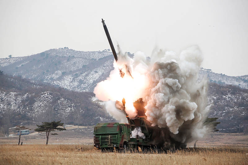 Испытания нового ракетного комплекса,&nbsp;Северная Корея, 2016 год


