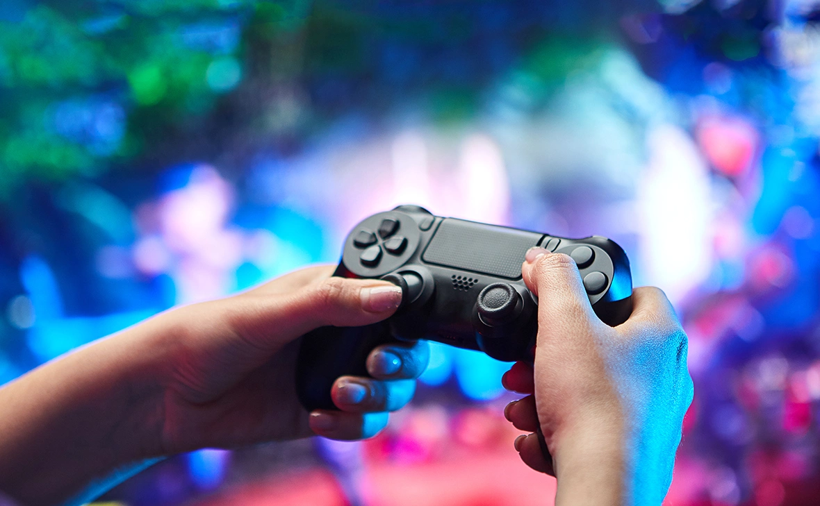 BONDART PHOTOGRAPHY / Shutterstock