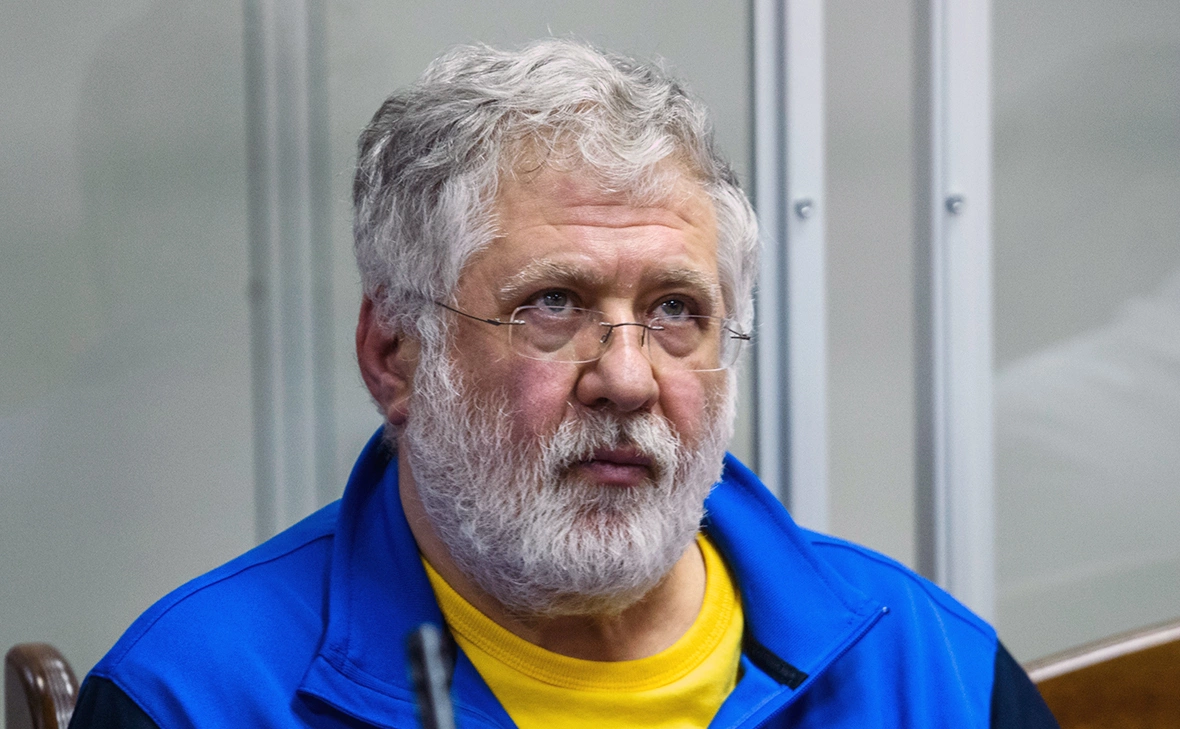 paparazzza / Shutterstock