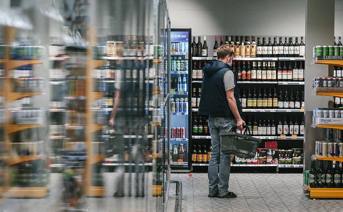 В Подмосковье намерены с 1 сентября запретить продажу алкоголя во дворах домов
