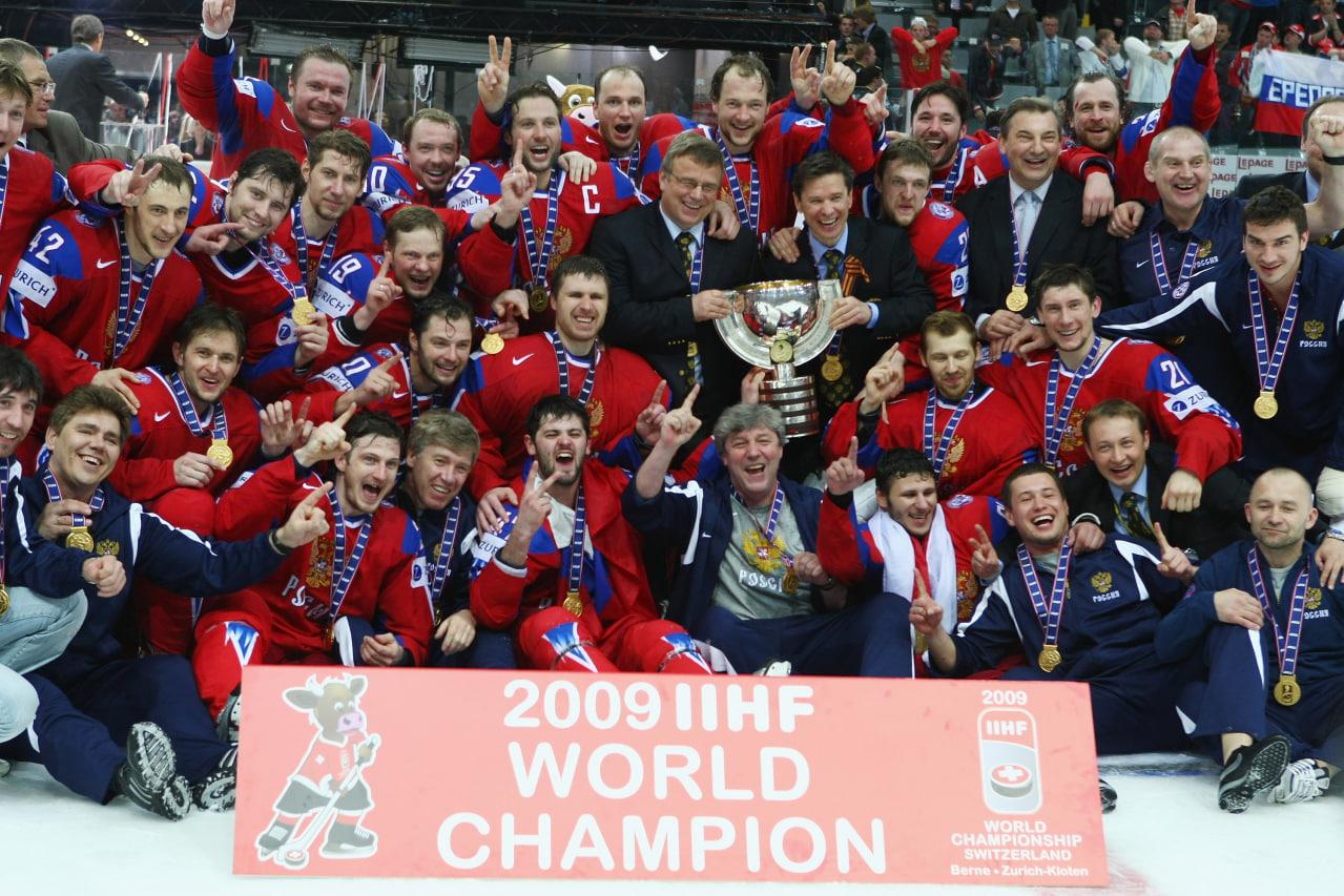 Mike Hewitt / Getty Images