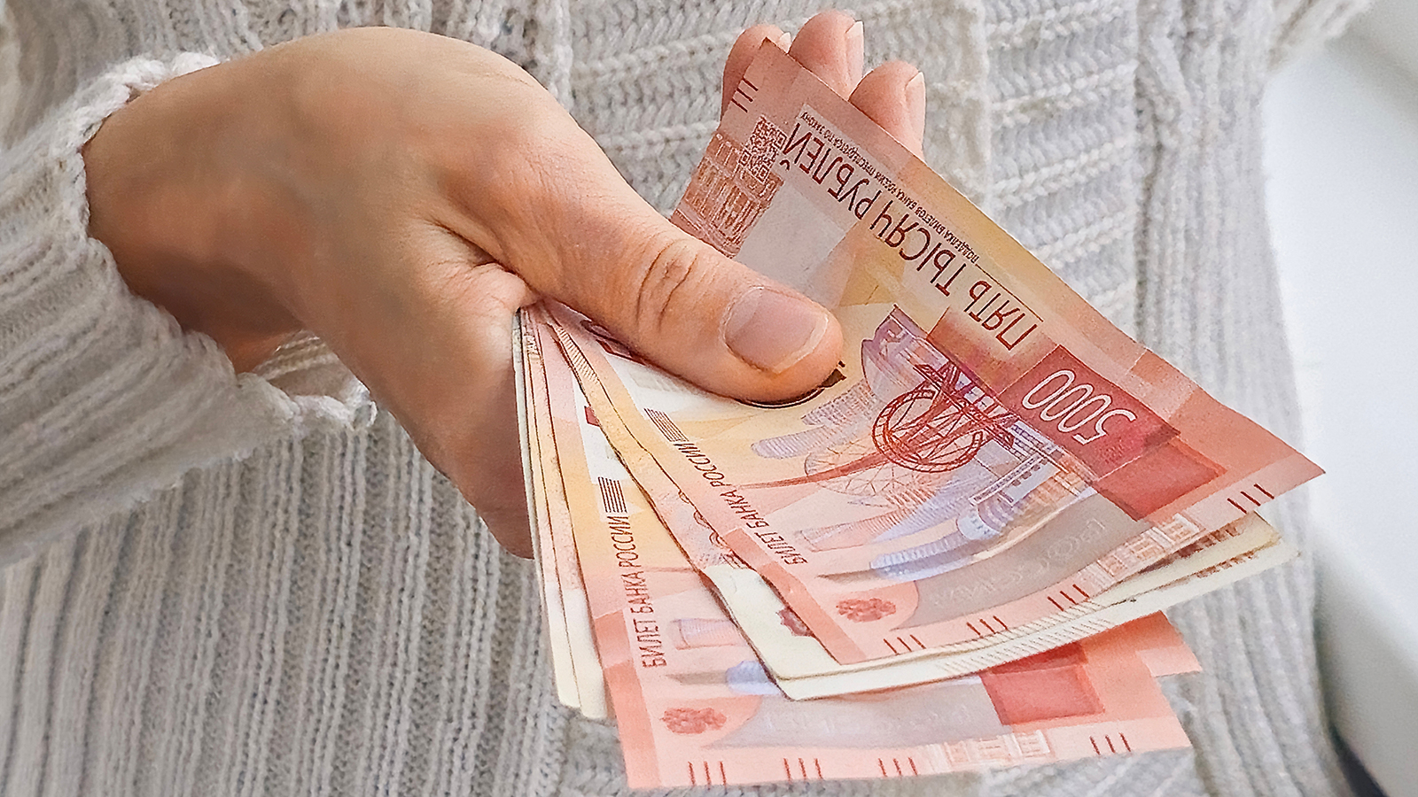 В Минтруде объяснили, когда должны выплачиваться отпускные