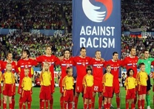 Перед УЕФА отчитаются по расизму