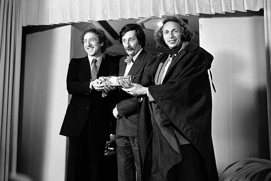 Американский актер Джин Уайлдер, Жан Рошфор и Пьер Ришар на церемонии вручения премии «Сезар» в феврале 1978 года
