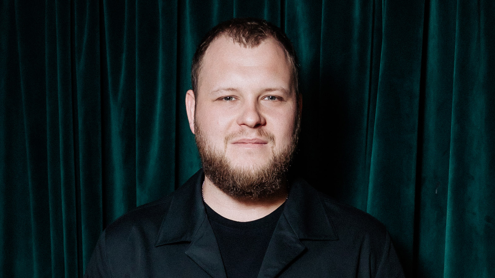 жалаңаш фотоларды жасады