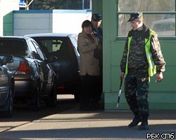 Мошенник контрабандой провозил через границу РФ автобусы