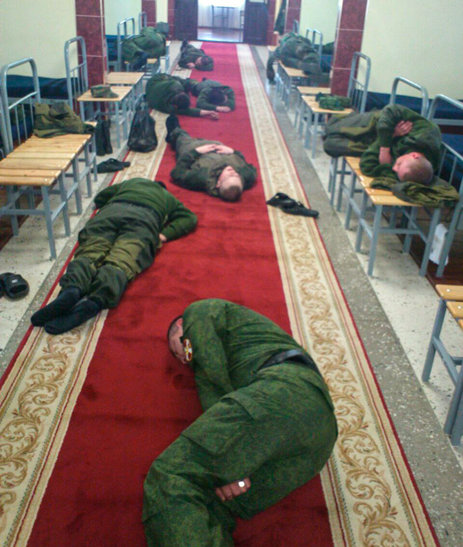 На фото: первая рота оперативного назначения первого батальона особого назначения в/ч 6779. 2012 год&nbsp;(предоставлено operline.ru)