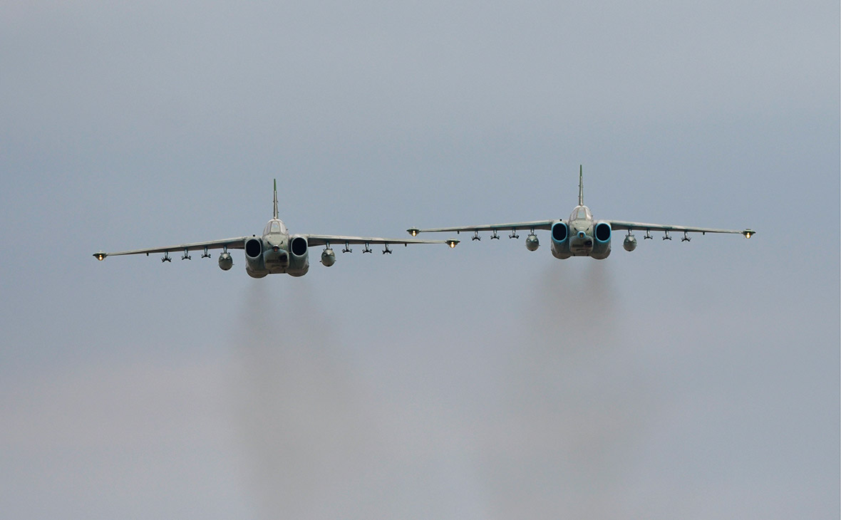 Штурмовики Су-25