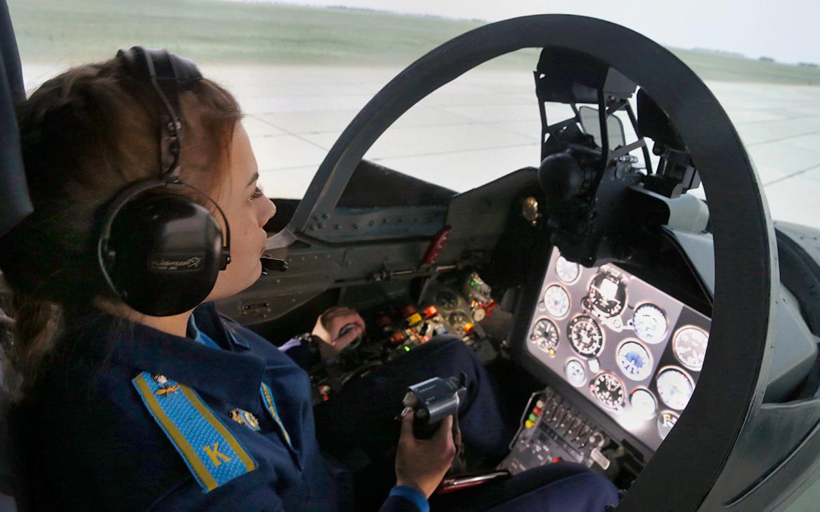 В России состоялся первый выпуск военных летчиц