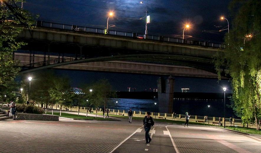 Стоиомость благоустройства Михайловской набережной - более 300 млн руб, это один из самых дорогих проектов в Новосибирске