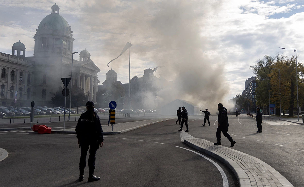 Djordje Kojadinovic / Reuters