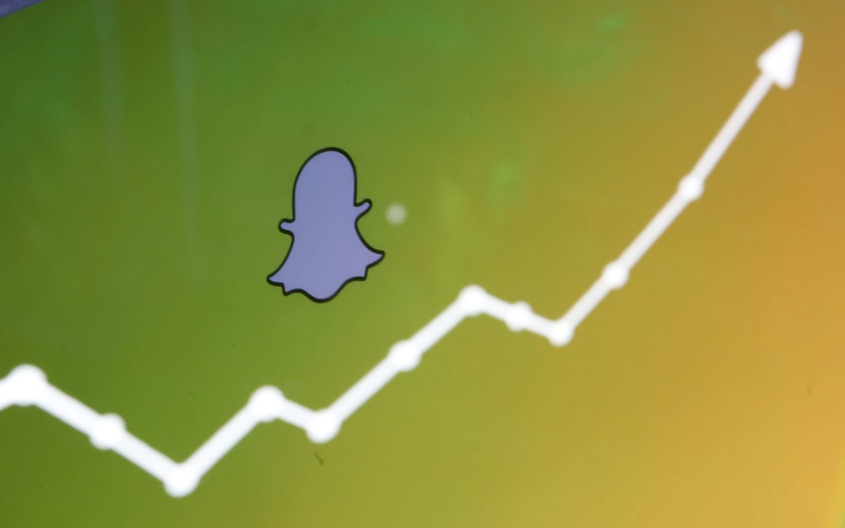 Во всем мире насчитывается более 900 млн активных пользователей Snapchat