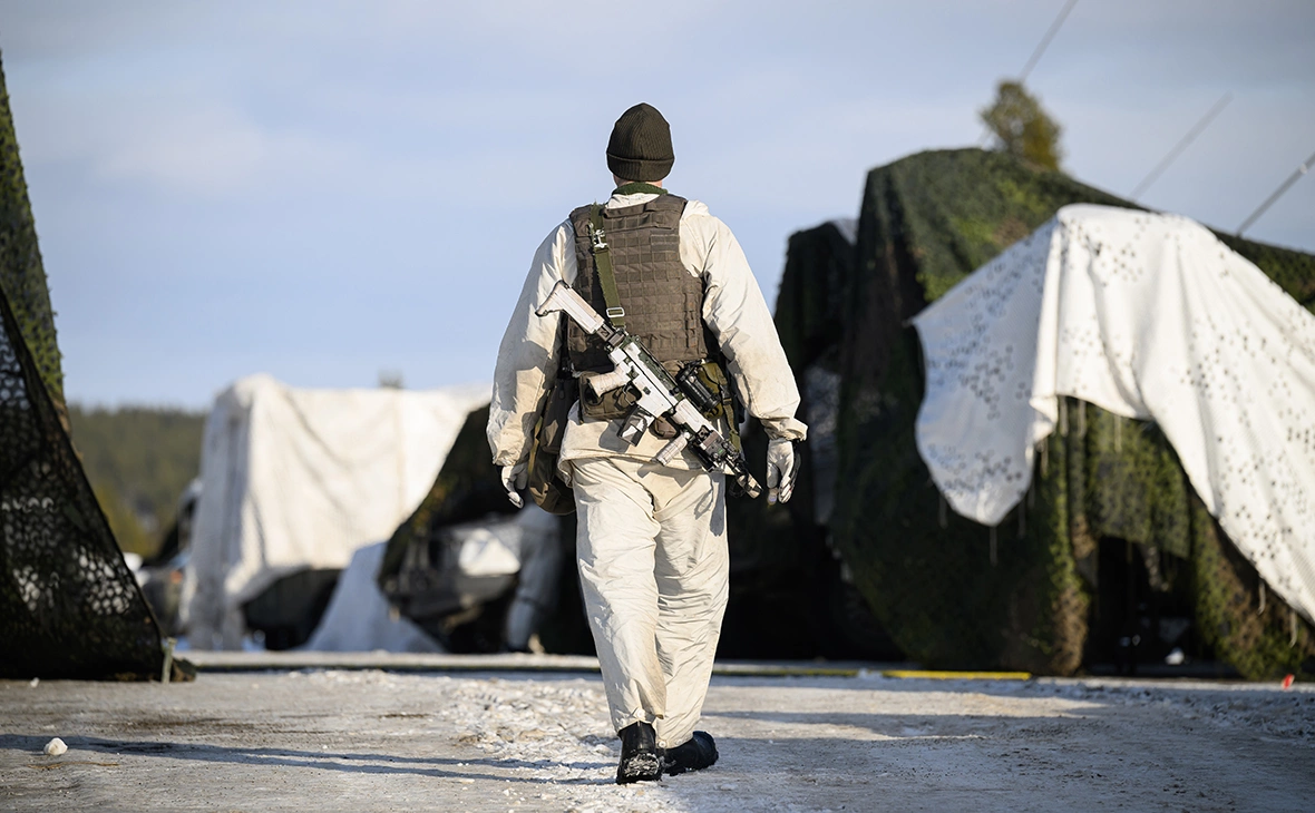 Leon Neal / Getty Images