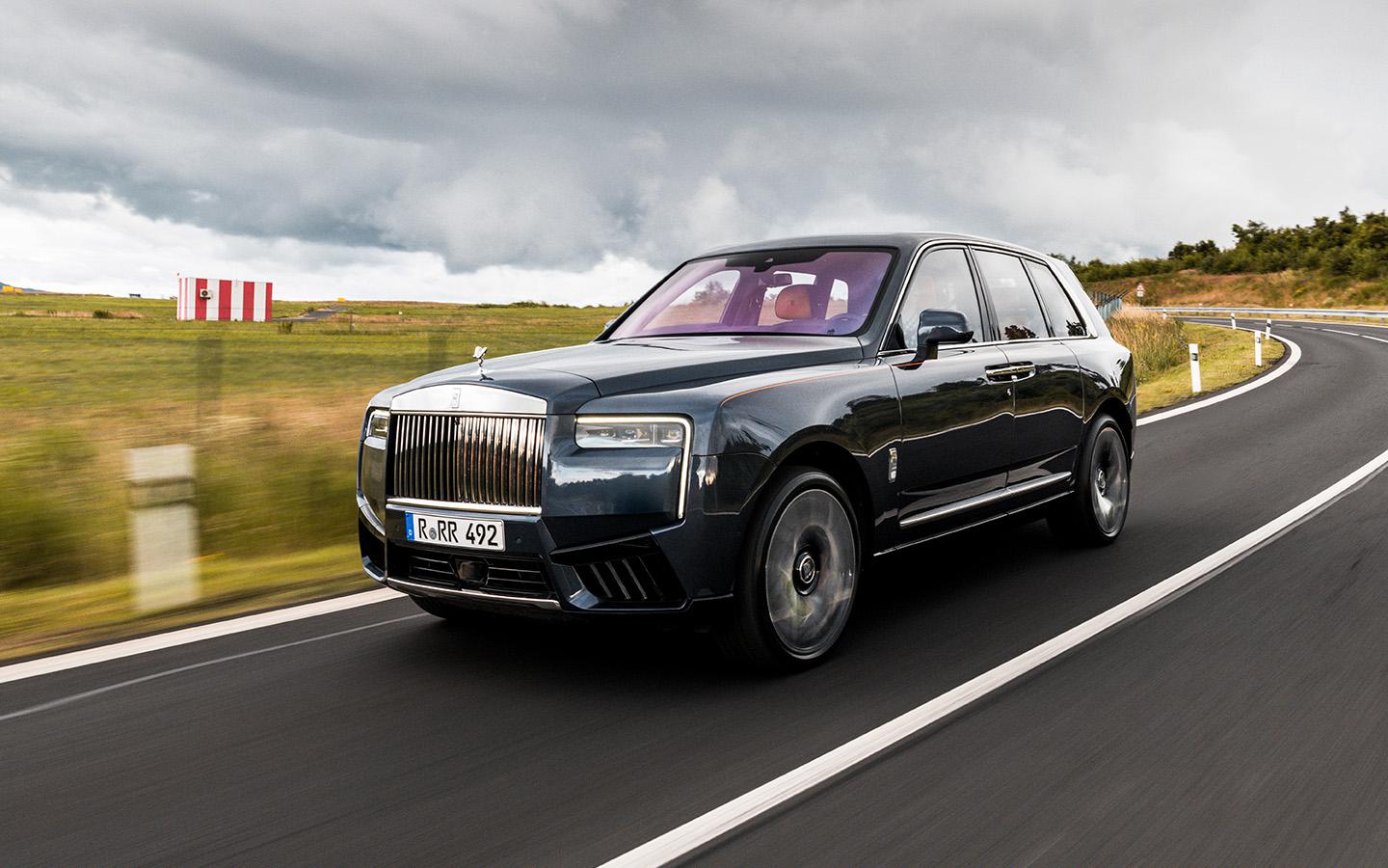 Rolls-Royce против Bentley. Какие люксовые модели предпочитают россияне