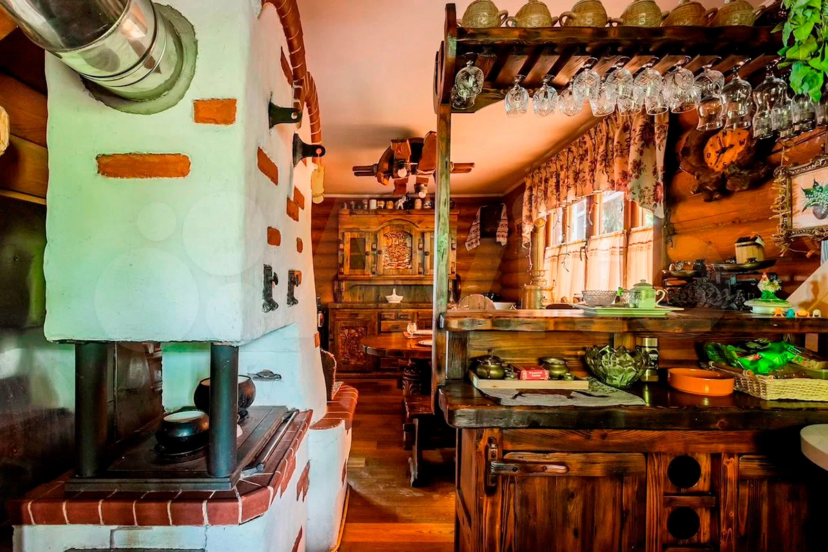 Посмотрите, как могли бы выглядеть дома Смешариков в реальном мире