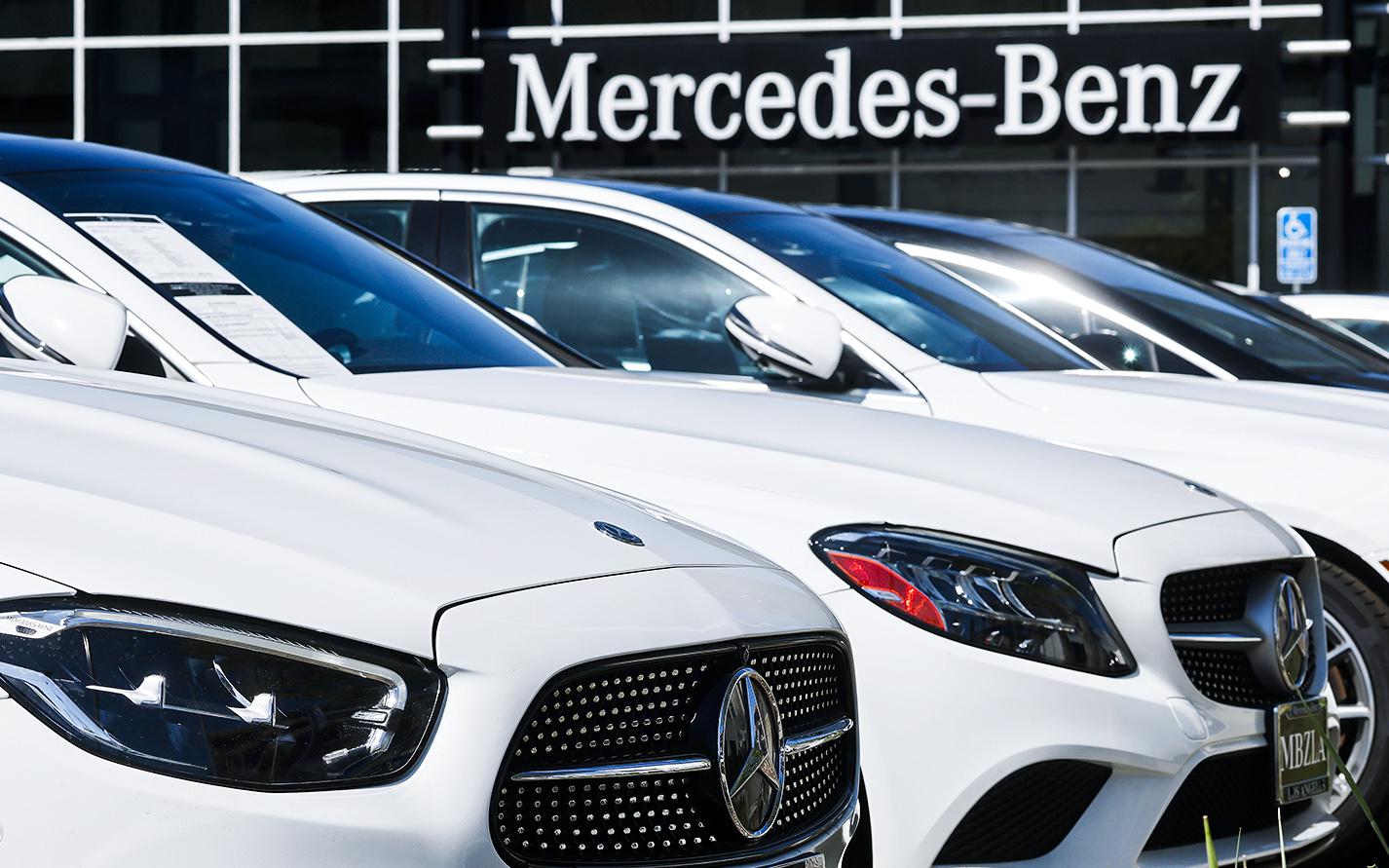 Мировые продажи Mercedes-Benz упали на фоне слабых результатов в Китае