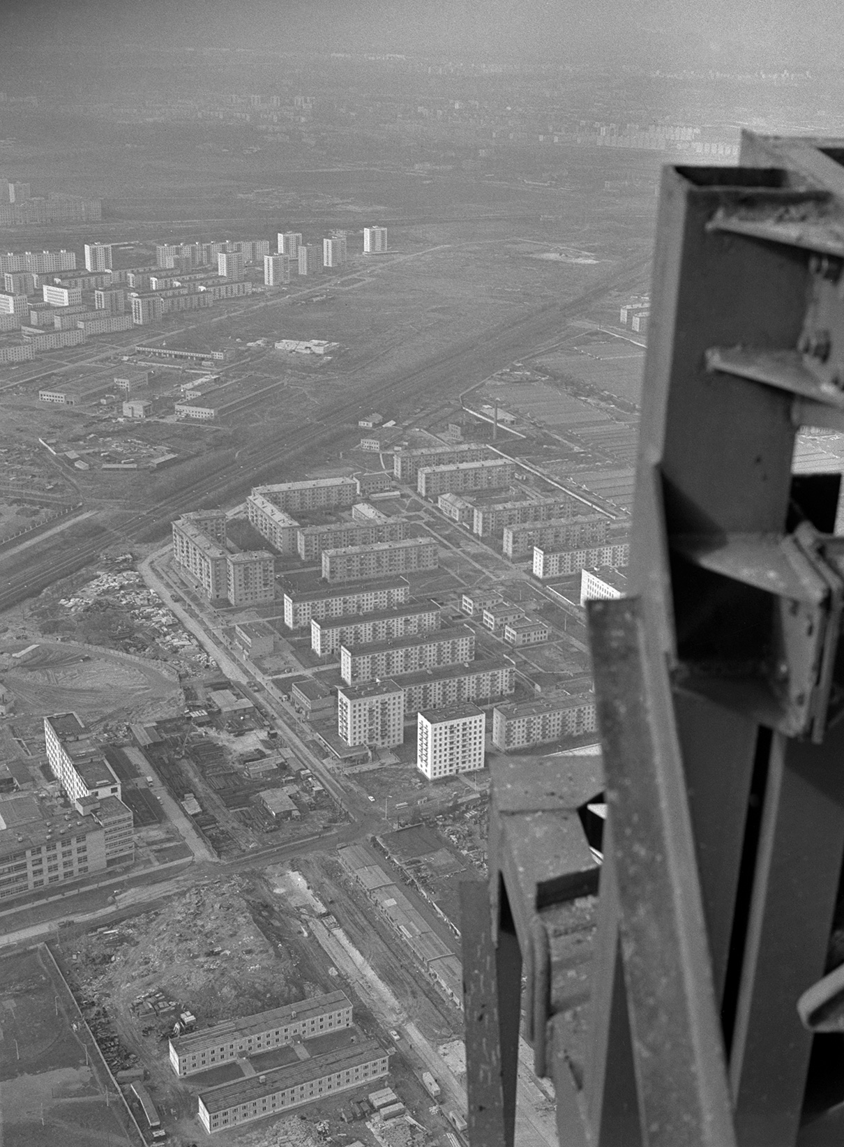 5 ноября 1967 года Останкинская телебашня была запущена в эксплуатацию