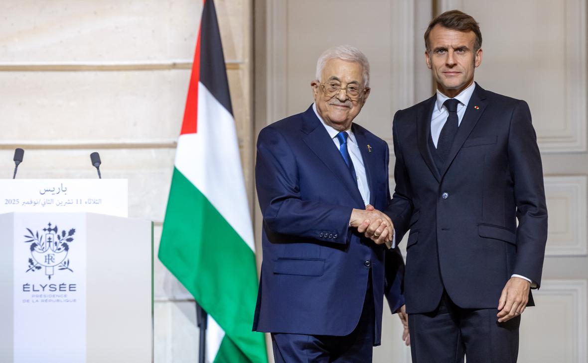 Махмуд Аббас и Эмманюэль Макрон