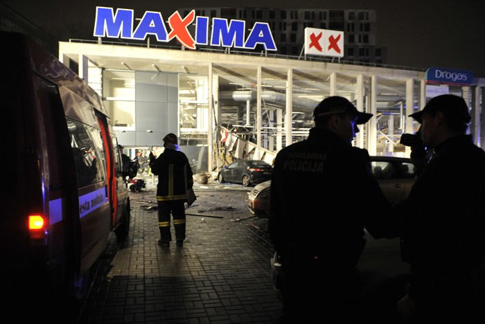 Обрушение супермаркета в Риге: 8 человек погибли, 36 пострадали
