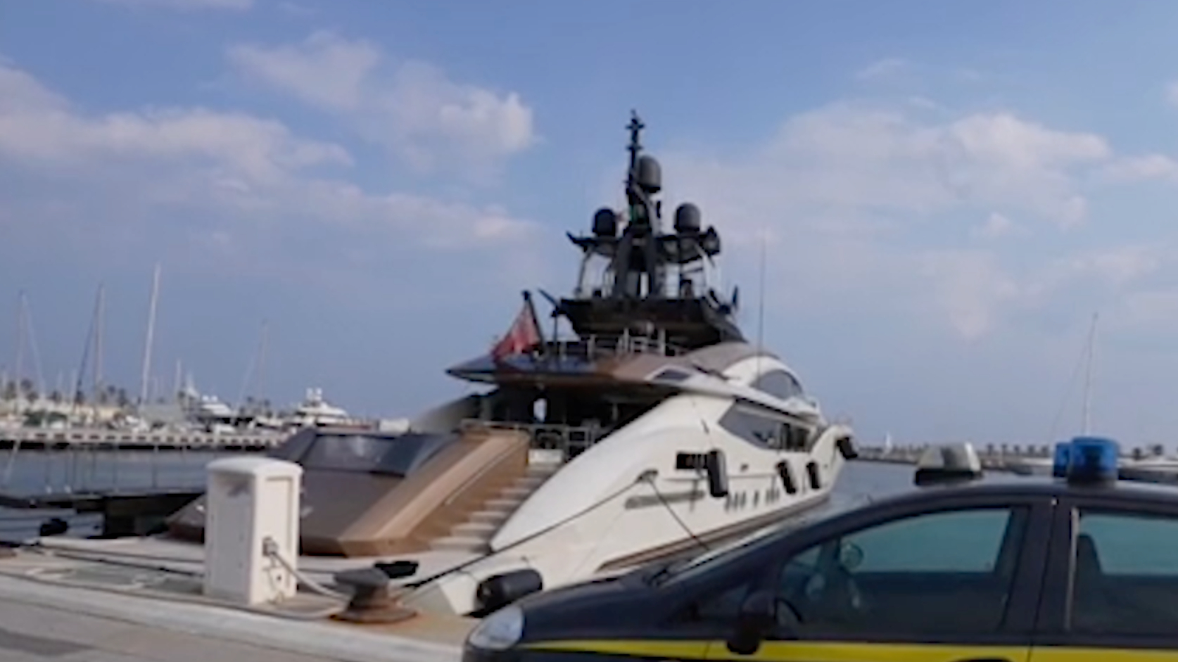 La Reppublica узнала об аресте «яхт Мордашова и Тимченко» в Италии