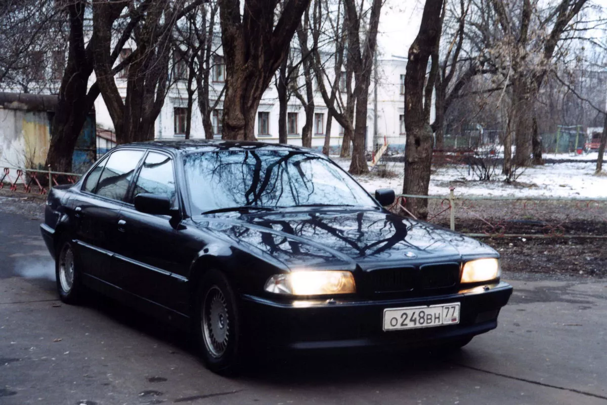 <p>BMW 750iL (E38)</p>