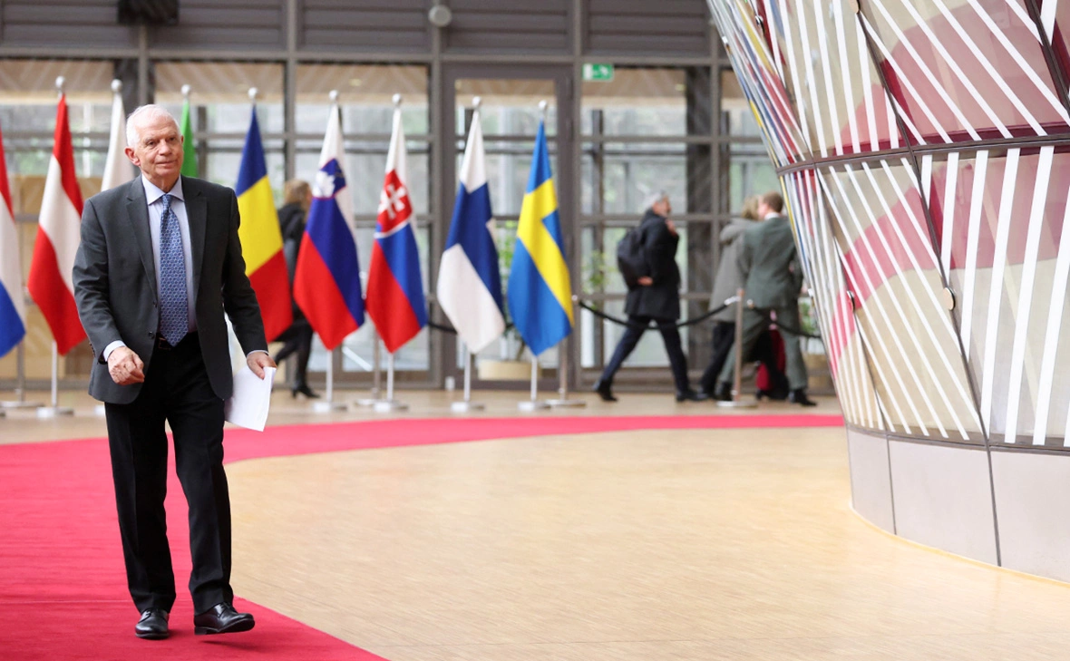 Johanna Geron / Reuters