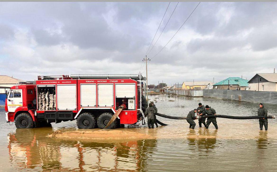 Семь человек погибли в Казахстане в результате наводнения